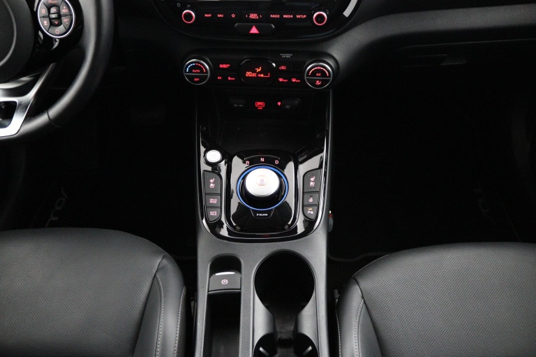 Kia e-Soul - ExecutiveLine 64 kWh 23