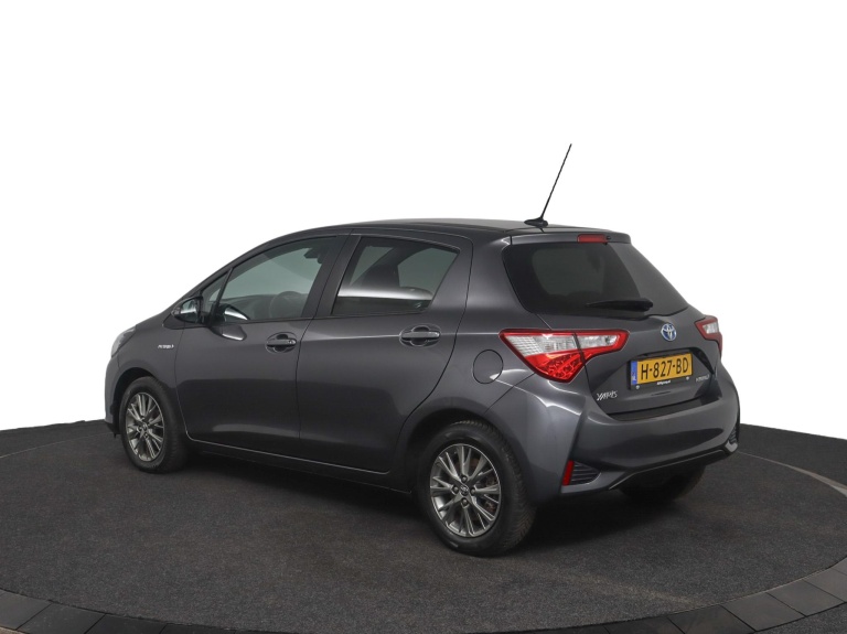 Toyota Yaris - 1.5 Hybrid Dynamic 12