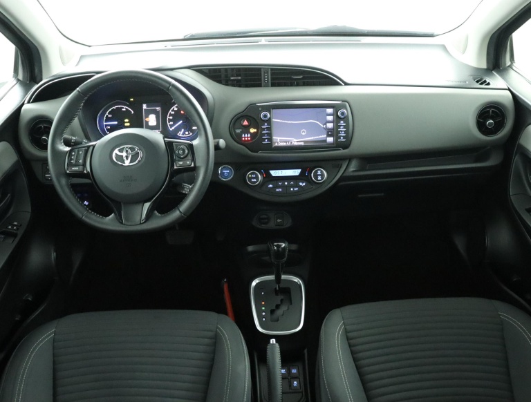 Toyota Yaris - 1.5 Hybrid Dynamic 4