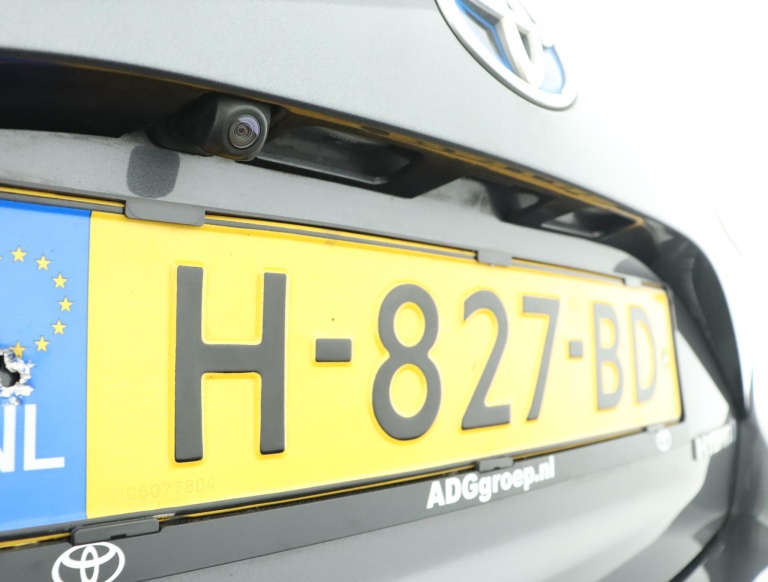 Toyota Yaris - 1.5 Hybrid Dynamic 44