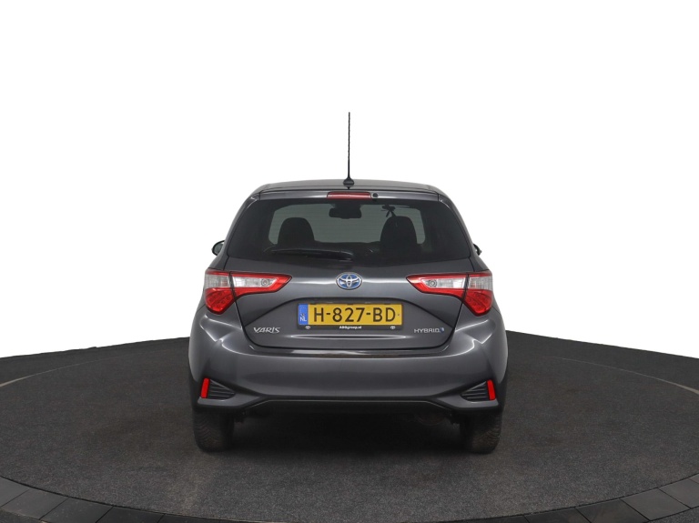 Toyota Yaris - 1.5 Hybrid Dynamic 63