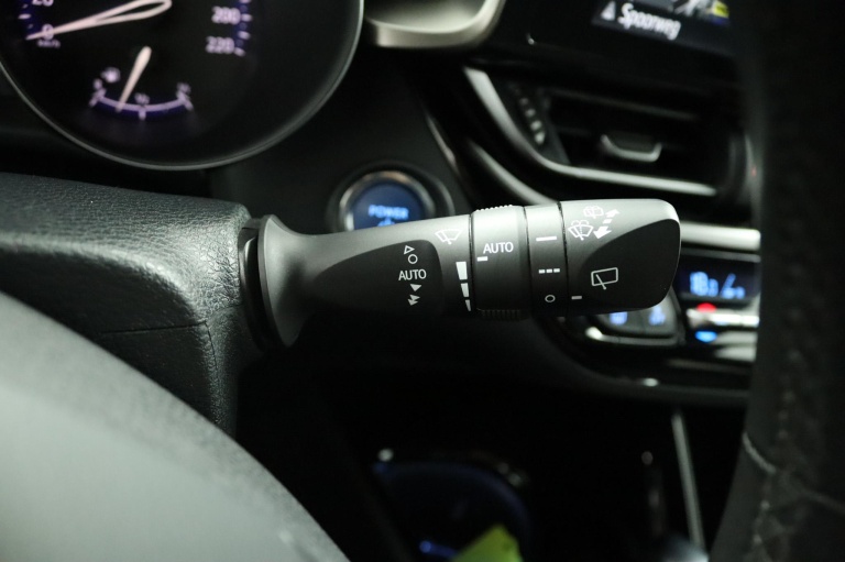 Toyota C-HR - 1.8 Hybrid Style 32