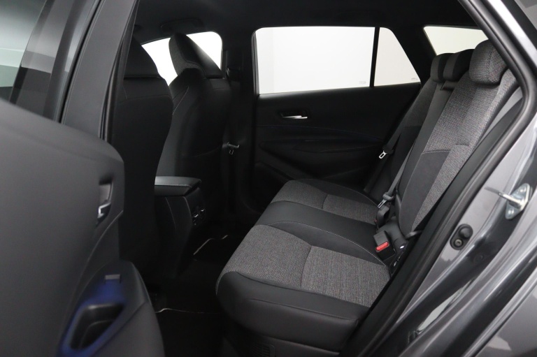 Toyota Corolla - Hybrid 180 Dynamic 10