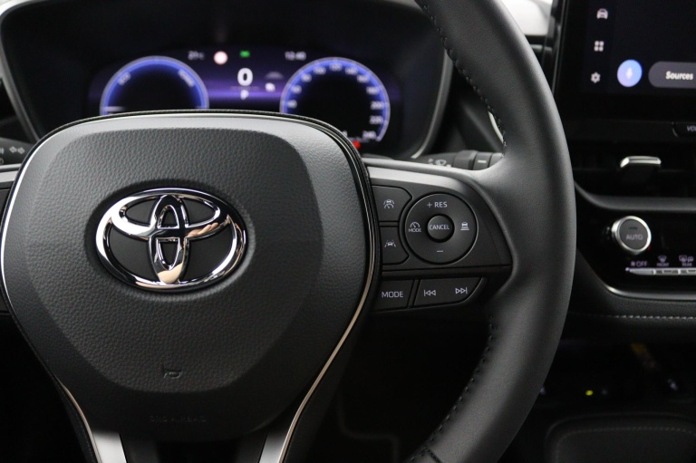 Toyota Corolla - Hybrid 180 Dynamic 23
