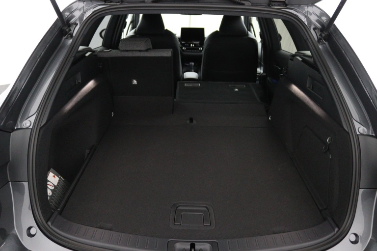 Toyota Corolla - Hybrid 180 Dynamic 26