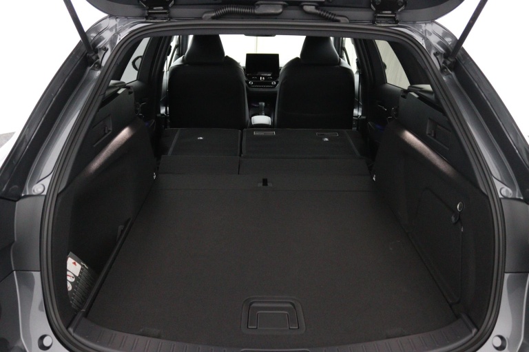 Toyota Corolla - Hybrid 180 Dynamic 27