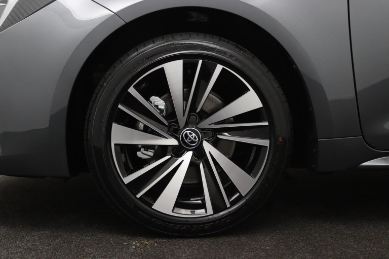 Toyota Corolla - Hybrid 180 Dynamic 38