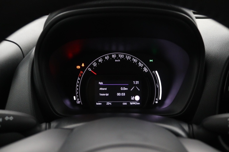 Toyota Aygo X - 1.0 VVT-i MT Play 21
