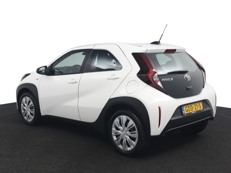 Toyota Aygo X - 1.0 VVT-i MT Play 4