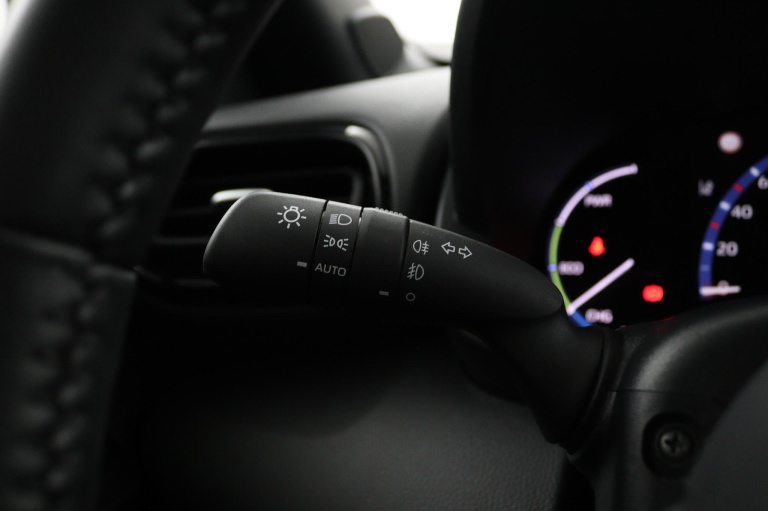 Toyota Yaris Cross - 1.5 Hybrid Dynamic 25