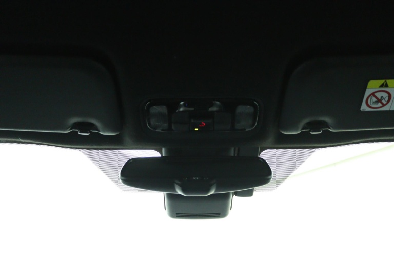Toyota Yaris Cross - 1.5 Hybrid Dynamic 37