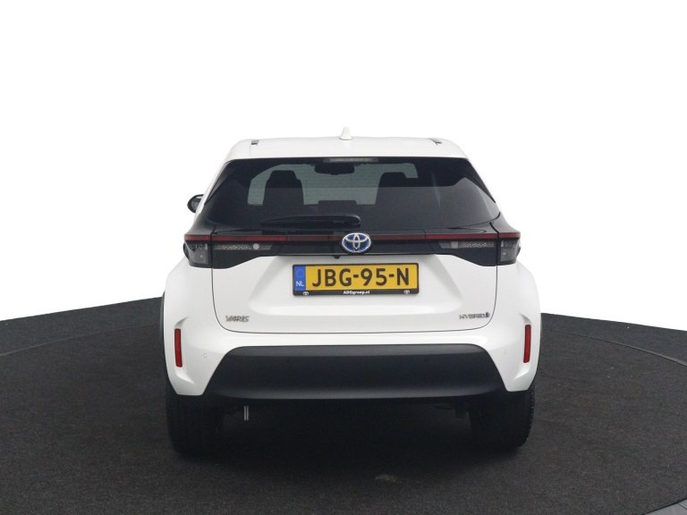Toyota Yaris Cross - 1.5 Hybrid Dynamic 8