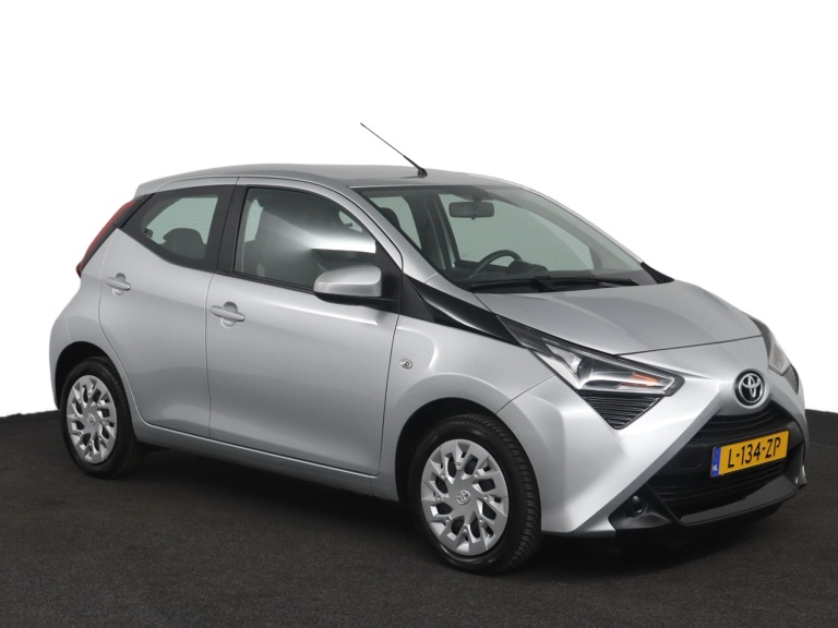 Toyota Aygo - 1.0 VVT-i x-play 14