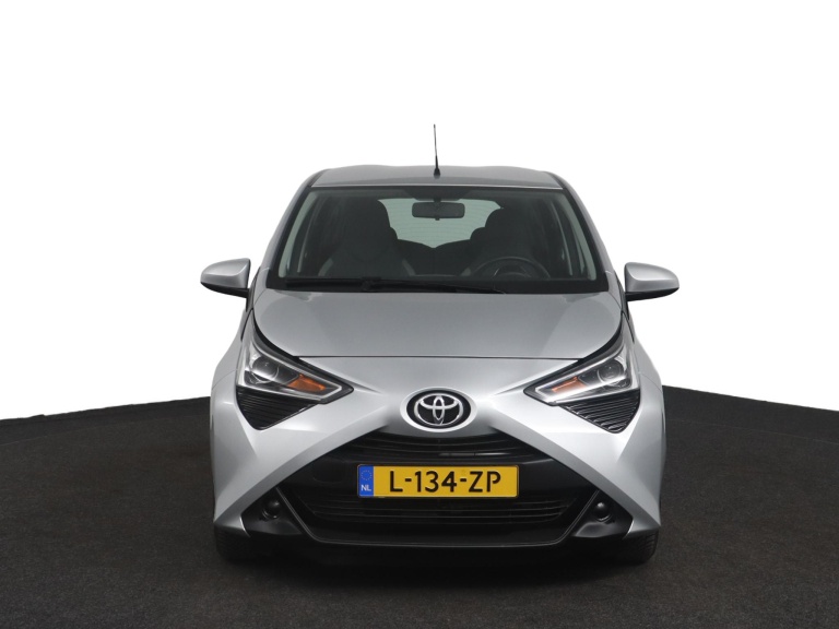 Toyota Aygo - 1.0 VVT-i x-play 16