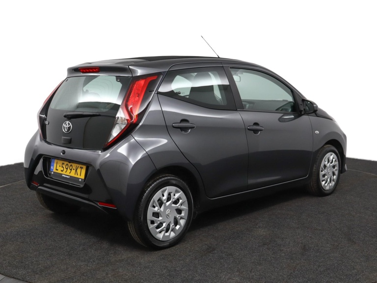 Toyota Aygo - 1.0 VVT-i x-play cabrio 2