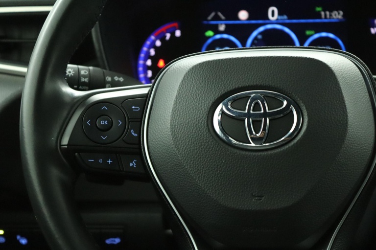 Toyota Corolla Touring Sports - 2.0 Hybrid Executive 19