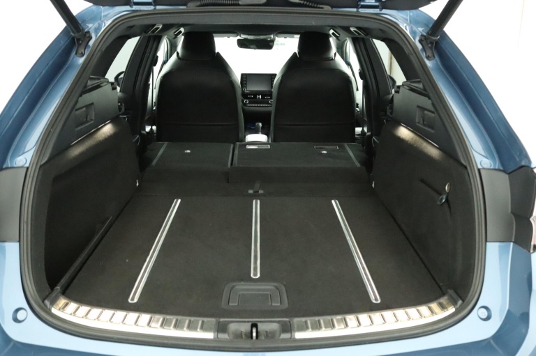 Toyota Corolla Touring Sports - 2.0 Hybrid Executive 26