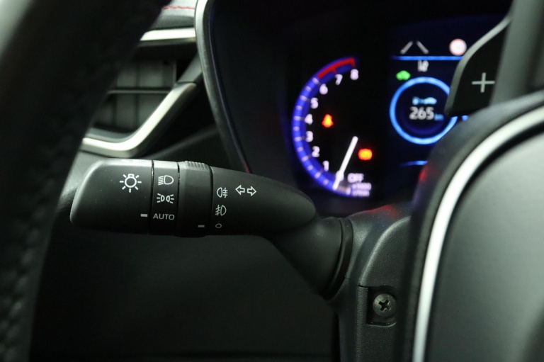 Toyota Corolla Touring Sports - 2.0 Hybrid Executive 31
