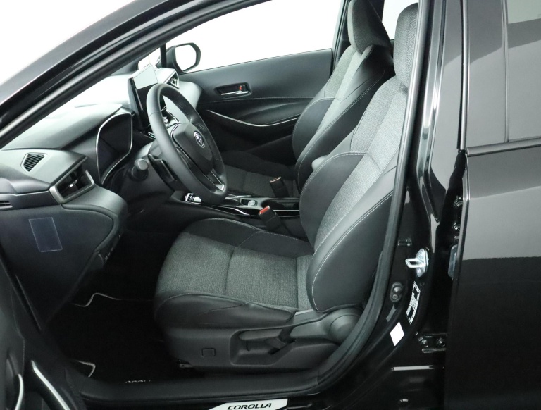 Toyota Corolla Touring Sports - Hybrid 180 Dynamic 17