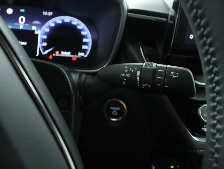Toyota Corolla Touring Sports - Hybrid 180 Dynamic 32