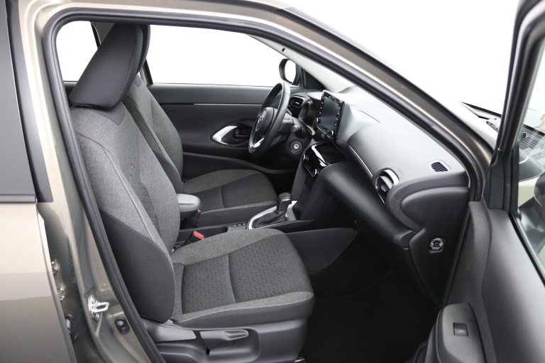 Toyota Yaris Cross - 1.5 Hybrid 21