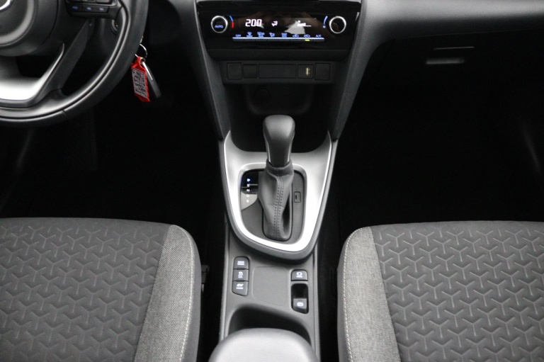 Toyota Yaris Cross - 1.5 Hybrid 25