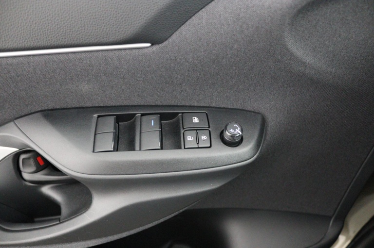 Toyota Yaris Cross - 1.5 Hybrid 26