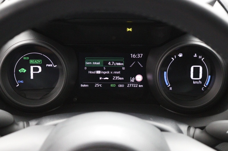 Toyota Yaris Cross - 1.5 Hybrid 6