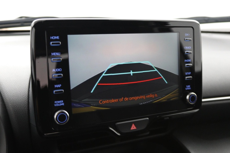 Toyota Yaris Cross - 1.5 Hybrid 8