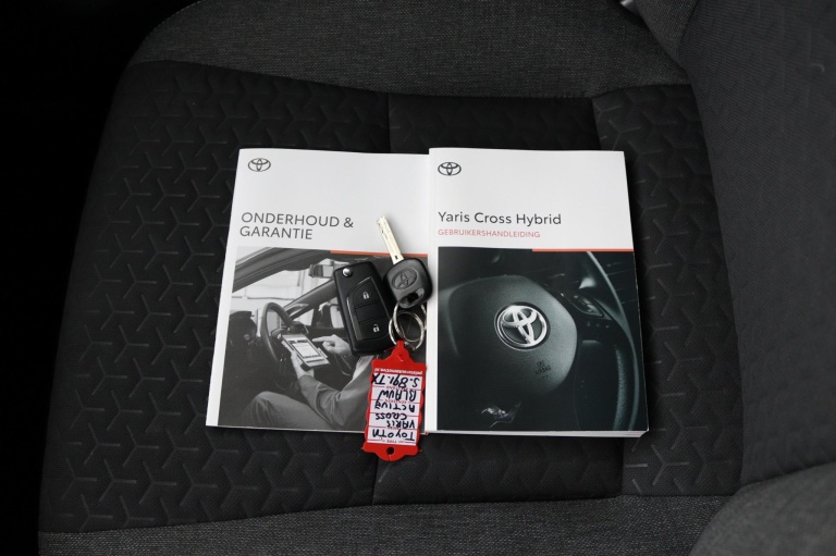 Toyota Yaris Cross - 1.5 Hybrid 9