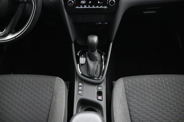 Toyota Yaris Cross - 1.5 Hybrid 115 First Edition 26
