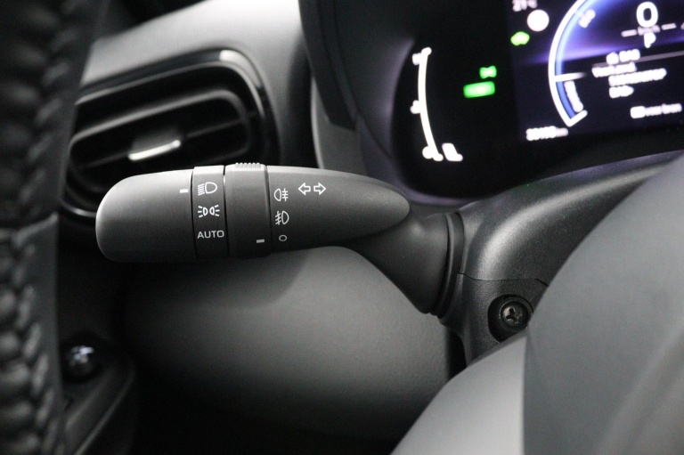 Toyota Yaris Cross - 1.5 Hybrid 115 First Edition 30