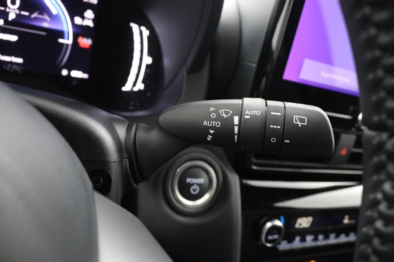Toyota Yaris Cross - 1.5 Hybrid 115 First Edition 31
