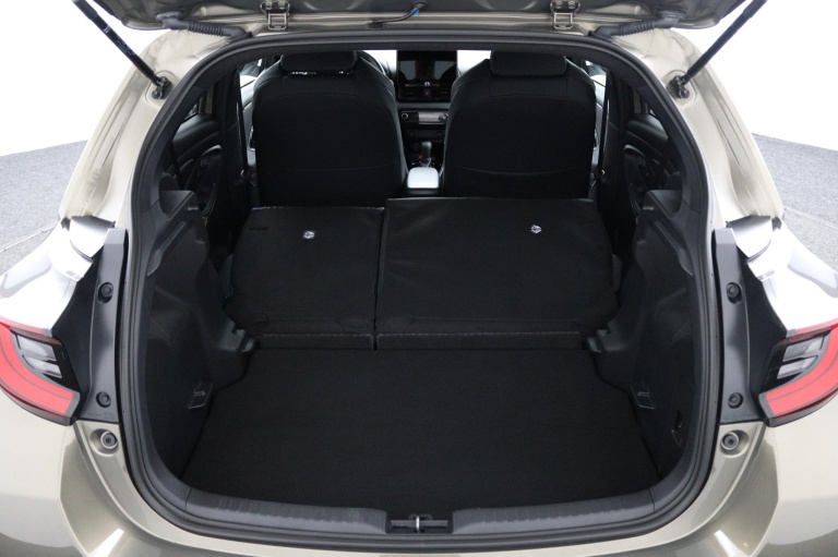 Toyota Yaris - 1.5 Hybrid 130 Executive 26
