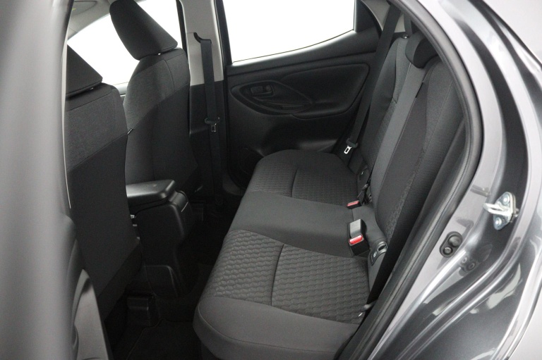 Toyota Yaris - 1.5 Hybrid Dynamic 18
