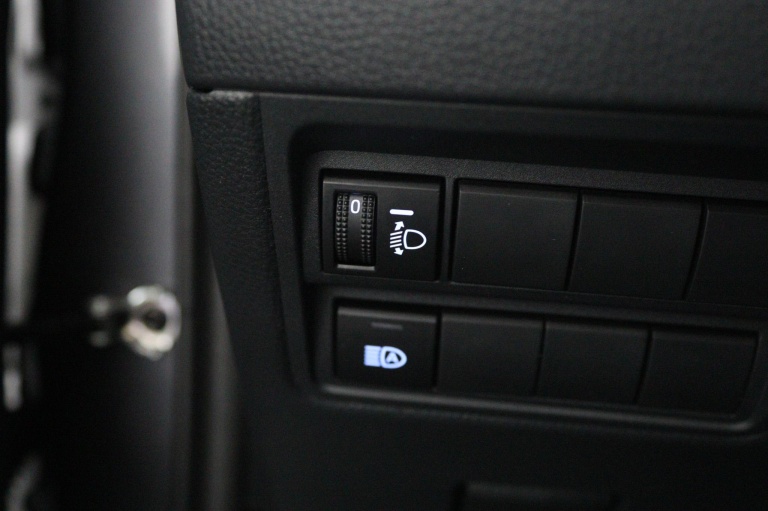 Toyota Yaris - 1.5 Hybrid Dynamic 29