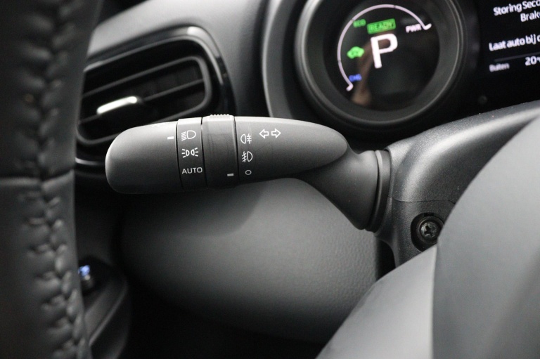 Toyota Yaris - 1.5 Hybrid Dynamic 30