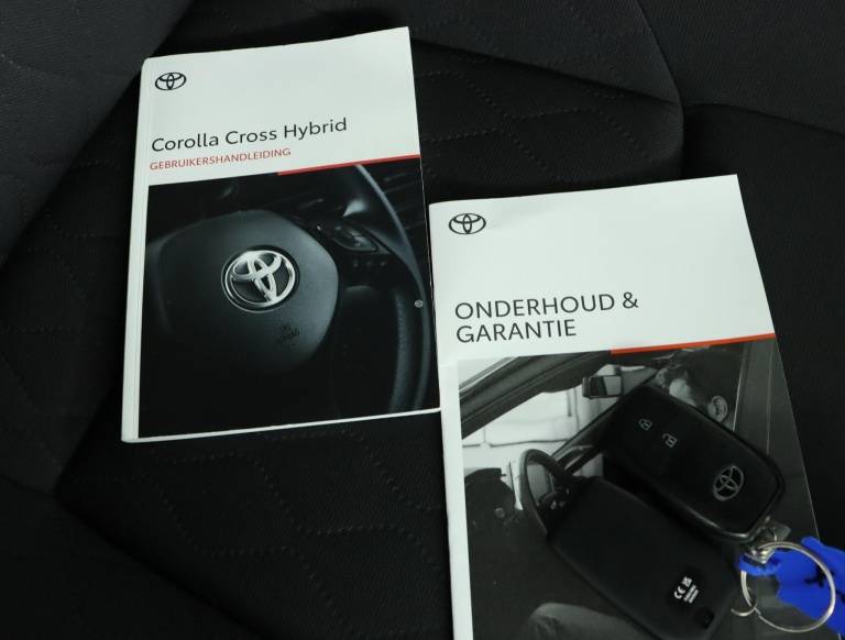 Toyota Corolla Cross - Hybrid 200 Dynamic 11