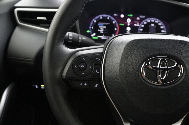 Toyota Corolla Cross - Hybrid 140 Style 19