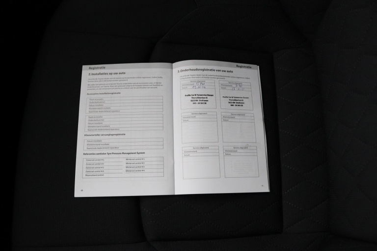 Toyota Corolla Cross - Hybrid 140 Style 48