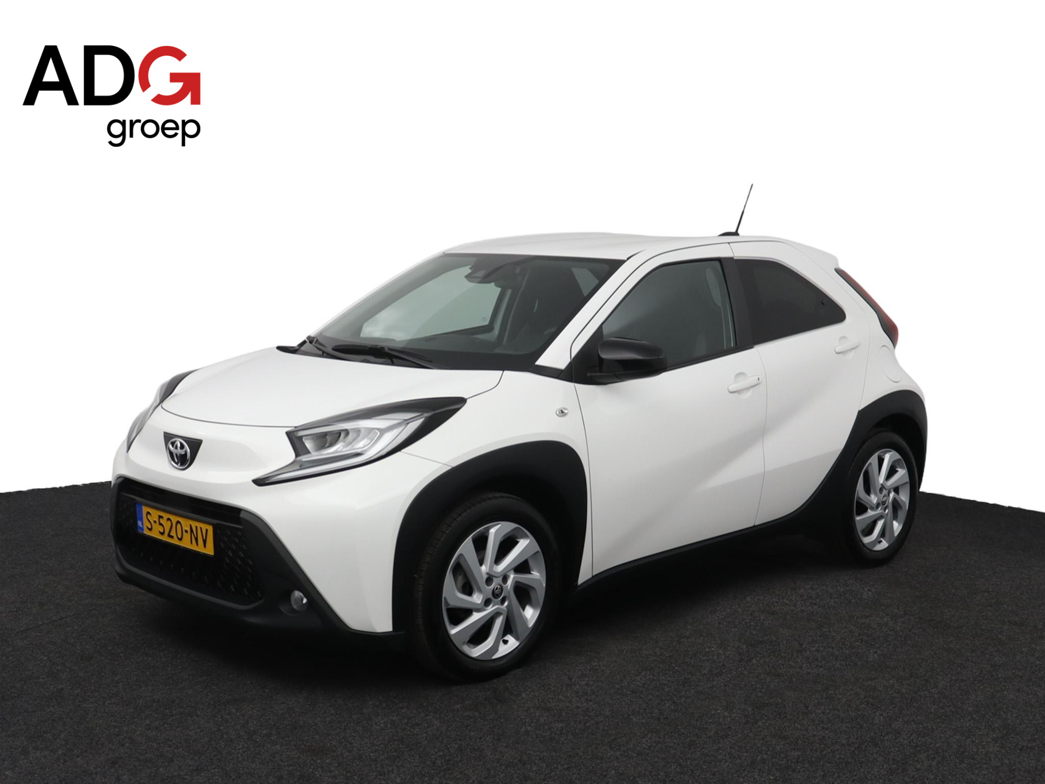 Toyota Aygo X - 1.0 VVT-i S-CVT Automaat First