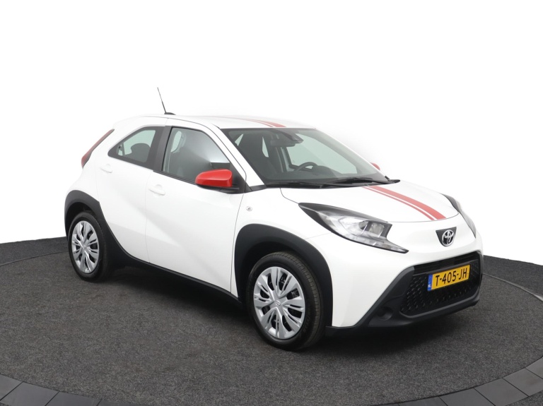 Toyota Aygo X - 1.0 VVT-i MT Play 13