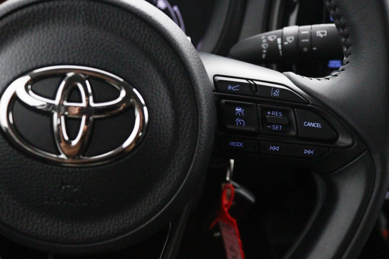 Toyota Aygo X - 1.0 VVT-i MT Play 19