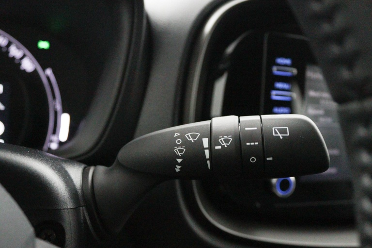 Toyota Aygo X - 1.0 VVT-i MT Play 29