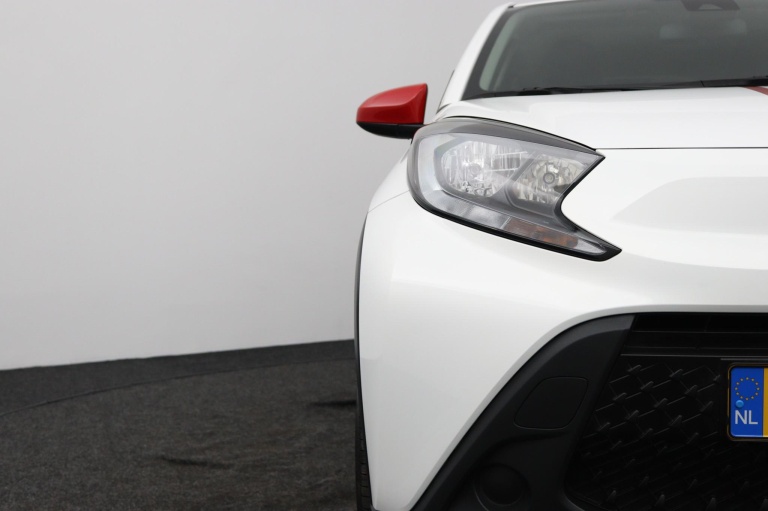 Toyota Aygo X - 1.0 VVT-i MT Play 33