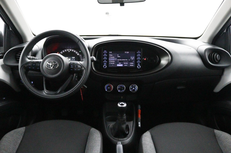 Toyota Aygo X - 1.0 VVT-i MT Play 4