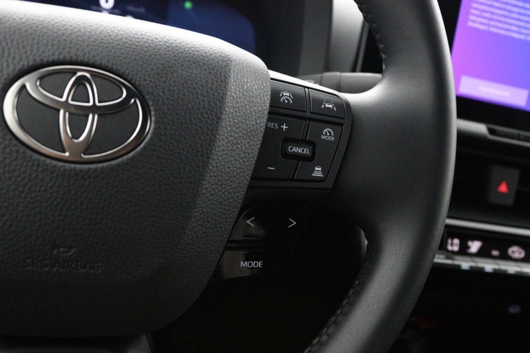 Toyota C-HR - 1.8 Hybrid 140 Dynamic 18