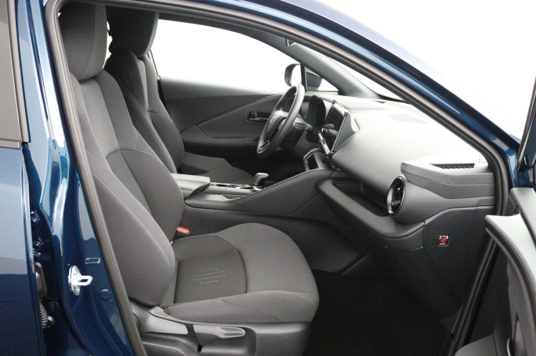 Toyota C-HR - 1.8 Hybrid 140 Dynamic 19