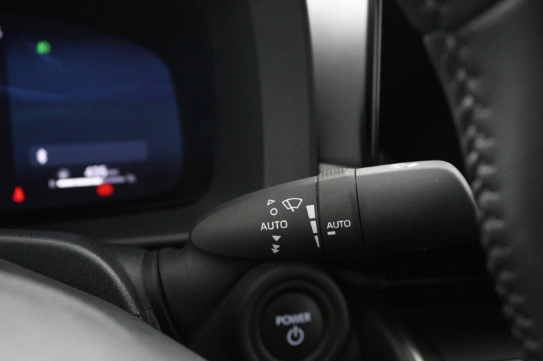 Toyota C-HR - 1.8 Hybrid 140 Dynamic 30