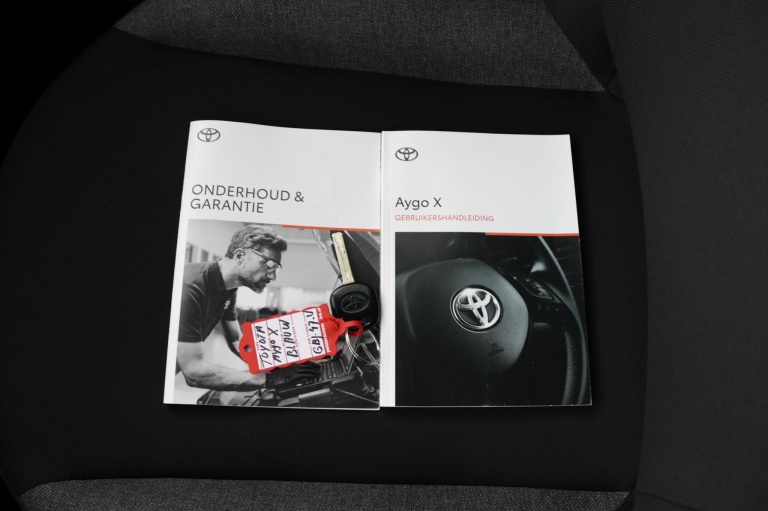 Toyota Aygo X - 1.0 VVT-i MT Play 11